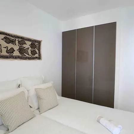 Sun Paradise Seaview&terrace Parking&pool Apartment